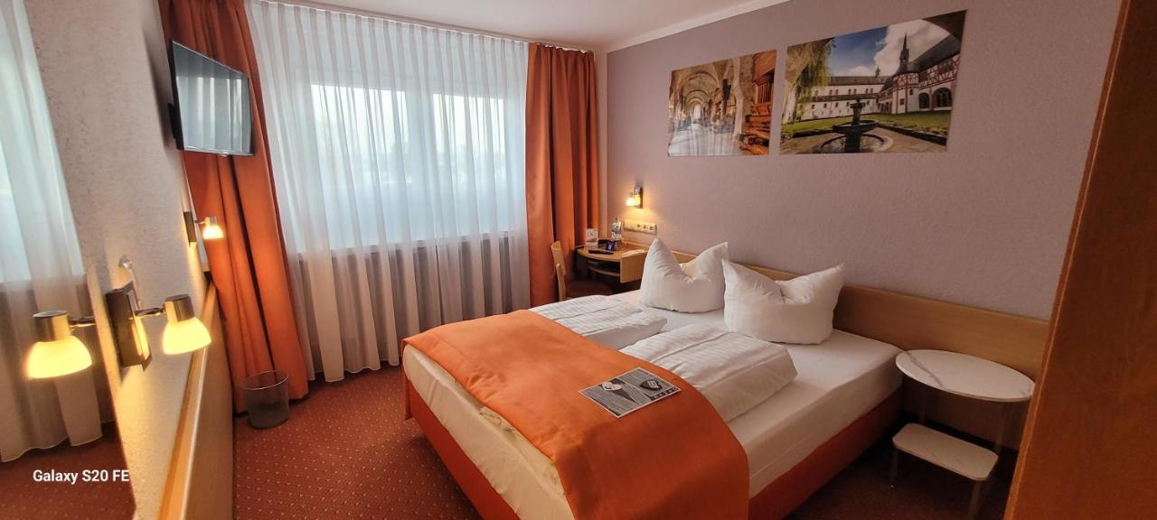 Hotel Restaurant Ruppert Walluf ภายนอก รูปภาพ